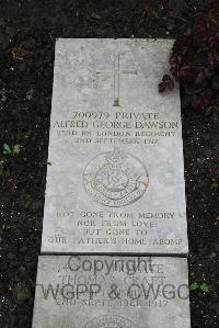 Boulogne Eastern Cemetery - Dawson, Alfred George