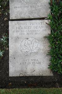 Boulogne Eastern Cemetery - De La Ronde, D