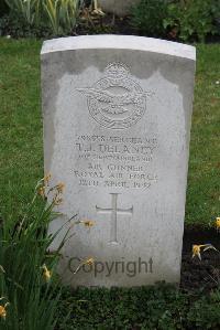 Boulogne Eastern Cemetery - Delaney, Thomas Joseph