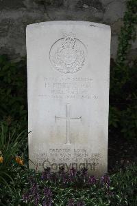 Boulogne Eastern Cemetery - Diviny, Henry