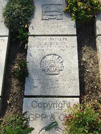 Boulogne Eastern Cemetery - Dobson, George James