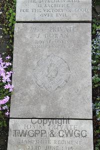 Boulogne Eastern Cemetery - Doran, J