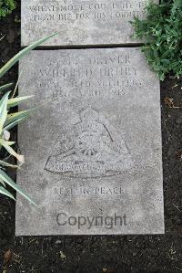 Boulogne Eastern Cemetery - Drury, Wilfred