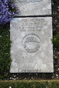 Boulogne Eastern Cemetery - Duke, Sydney George