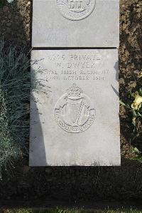 Boulogne Eastern Cemetery - Dwyer, W