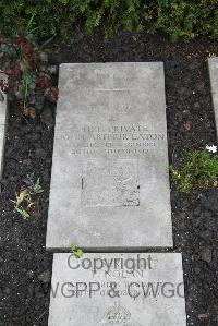 Boulogne Eastern Cemetery - Eaton, John Arthur