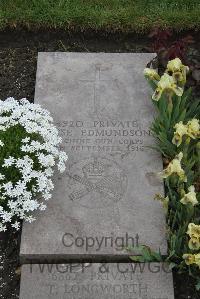 Boulogne Eastern Cemetery - Edmundson, Jesse