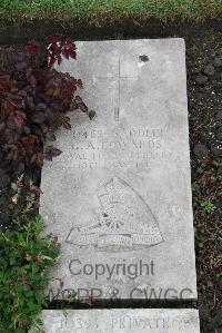 Boulogne Eastern Cemetery - Edwards, G A