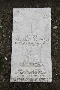 Boulogne Eastern Cemetery - Edwards, Lancelot