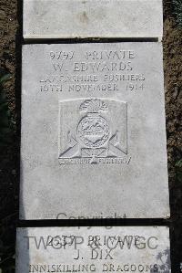 Boulogne Eastern Cemetery - Edwards, W