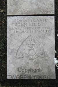 Boulogne Eastern Cemetery - Elliott, John