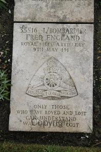 Boulogne Eastern Cemetery - England, Fred