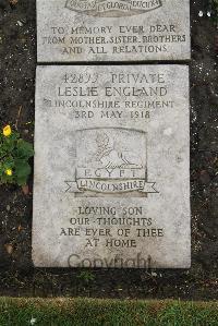 Boulogne Eastern Cemetery - England, Leslie