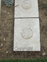 Boulogne Eastern Cemetery - Fortin, A H