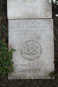 Boulogne Eastern Cemetery - Farnsworth, Isaac Richard