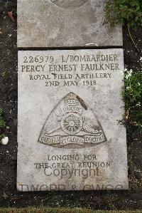 Boulogne Eastern Cemetery - Faulkner, Percy Ernest