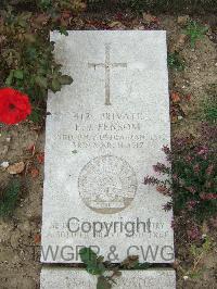 Boulogne Eastern Cemetery - Fensom, Edward John