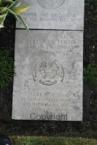 Boulogne Eastern Cemetery - Fenton, Robert John