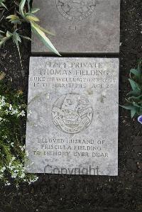 Boulogne Eastern Cemetery - Fielding, Thomas