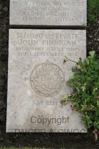 Boulogne Eastern Cemetery - Finnigan, John