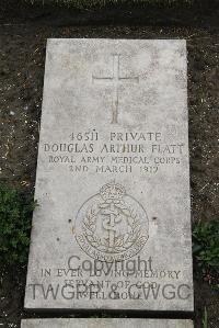 Boulogne Eastern Cemetery - Flatt, Douglas Arthur