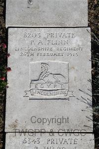 Boulogne Eastern Cemetery - Flinn, P A