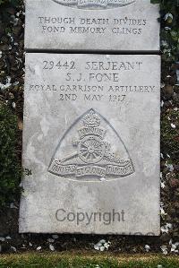 Boulogne Eastern Cemetery - Fone, Stanley John