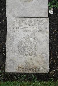 Boulogne Eastern Cemetery - Forbes, A