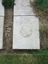 Boulogne Eastern Cemetery - Ford, F