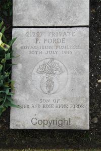 Boulogne Eastern Cemetery - Forde, P