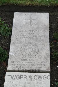 Boulogne Eastern Cemetery - Foreman, J