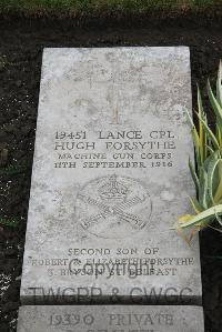 Boulogne Eastern Cemetery - Forsythe, Hugh