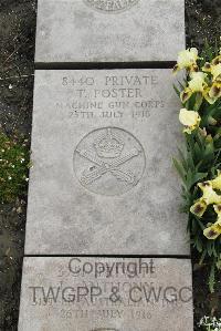 Boulogne Eastern Cemetery - Foster, Thomas