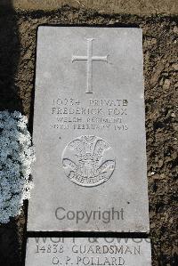 Boulogne Eastern Cemetery - Fox, Fredrick