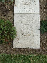 Boulogne Eastern Cemetery - Gilham, Cyril Herbert