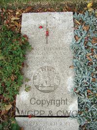 Boulogne Eastern Cemetery - Gainsford, Frederick William Bernard