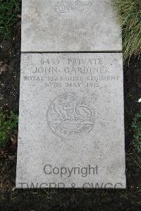 Boulogne Eastern Cemetery - Gardiner, John