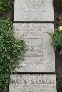 Boulogne Eastern Cemetery - Gaunt, Frederick Arthur