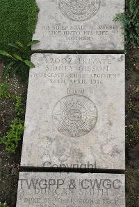 Boulogne Eastern Cemetery - Gibson, Sidney