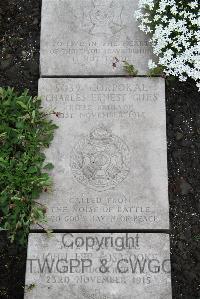 Boulogne Eastern Cemetery - Giles, Charles Ernest