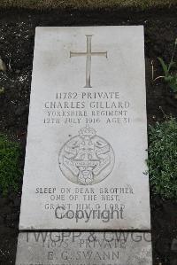 Boulogne Eastern Cemetery - Gillard, Charles