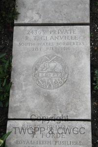 Boulogne Eastern Cemetery - Glanville, Richard Thomas