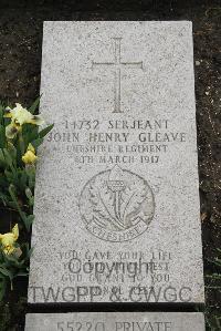 Boulogne Eastern Cemetery - Gleave, John Henry