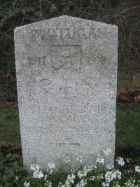 Boulogne Eastern Cemetery - Goncalves, Tito Arsenio