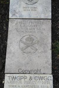 Boulogne Eastern Cemetery - Gorry, E E