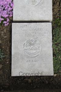 Boulogne Eastern Cemetery - Gorton, Aaron