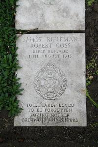 Boulogne Eastern Cemetery - Goss, Robert