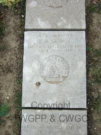 Boulogne Eastern Cemetery - Gower, John Donald