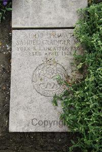 Boulogne Eastern Cemetery - Grainger, Samuel