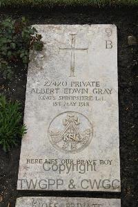 Boulogne Eastern Cemetery - Gray, Albert Edwin